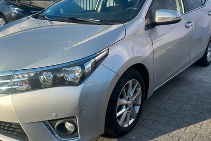 Toyota Corolla 300.000 km 6.950 &euro; mannheim 68199