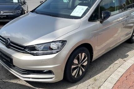 VW Touran 2.400 km 32.798 &euro; Soest 59494