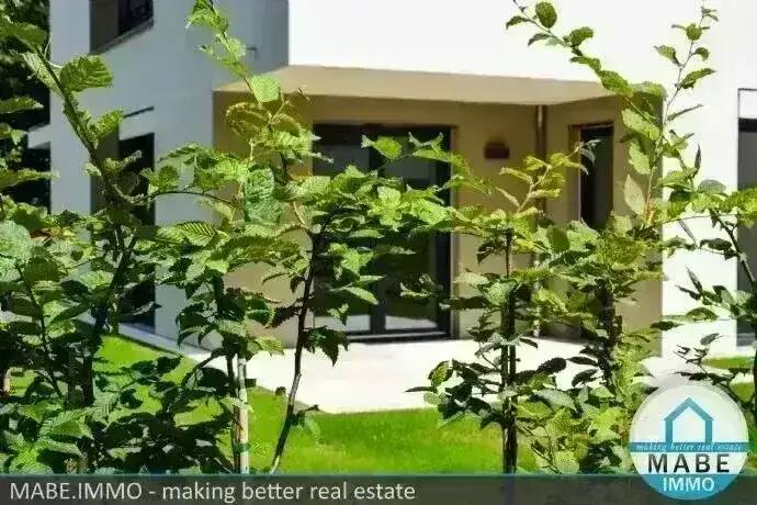 Grüne Oase: Großzügige 2-Zimmer-Wohnung mit Terrassen und Privatgarten 2 zimmer