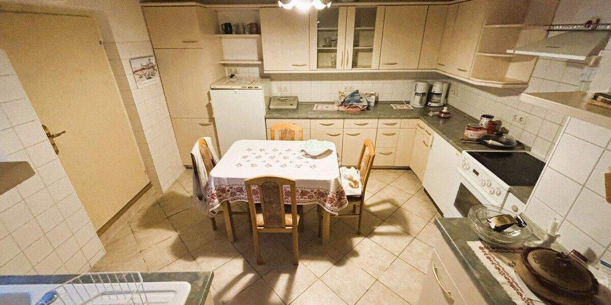 Mehrfamilienhaus, Wohnhaus Penzlin - 7 Zimmer, 178 m&sup2;, 159.000&euro; | Angebot:25674904