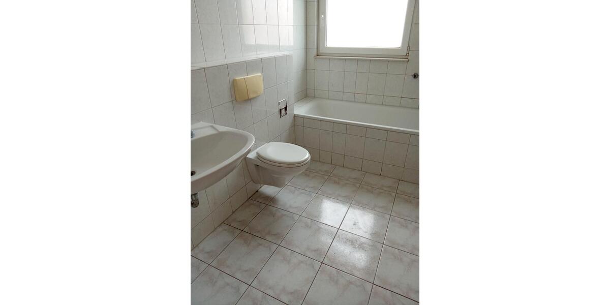 Dachgeschoßwohnung Hameln Kernstadt - 3 Zimmer, 77 m&sup2;, 550&euro; | Angebot:26476296
