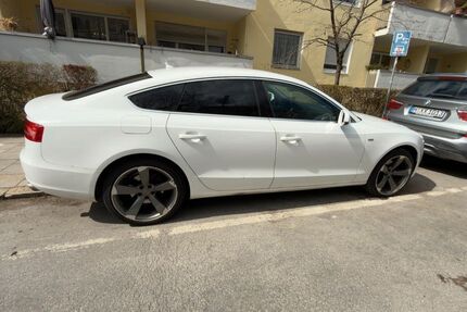 Audi A5 240.000 km 11.000 &euro; München 80807