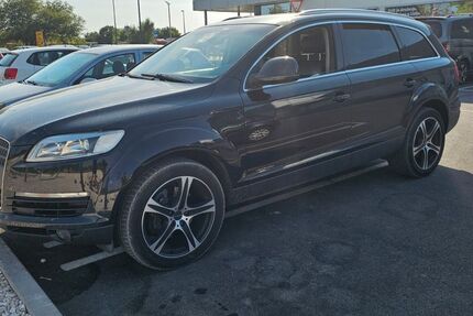 Audi Q7 333.800 km 7.800 &euro; Regensburg 93051