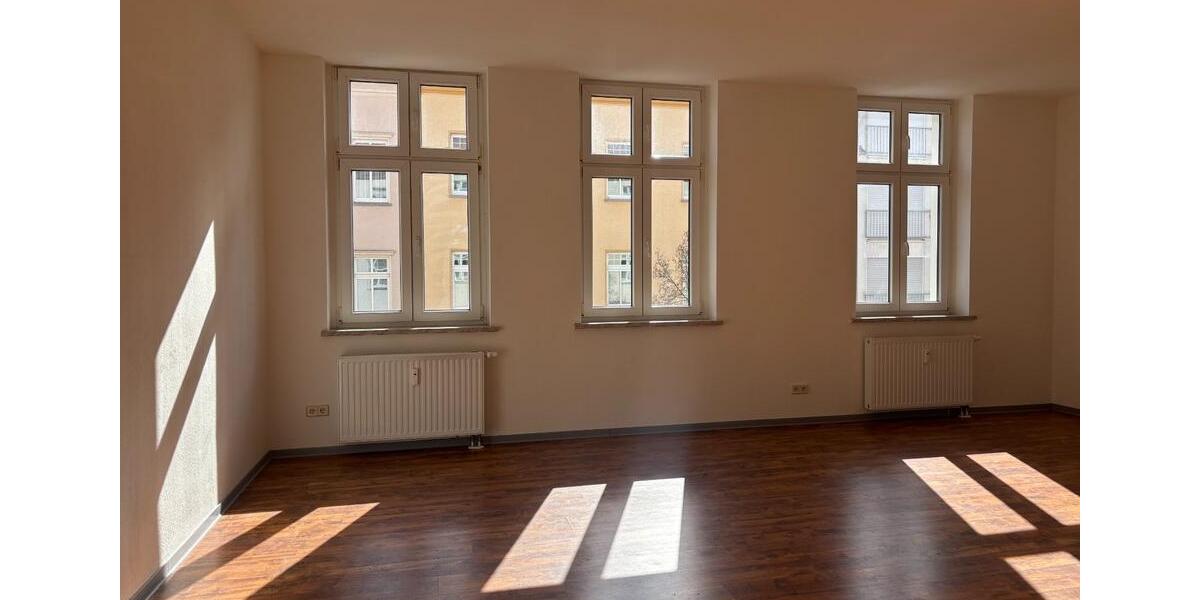 Etagenwohnung Dessau-Roßlau Brambach - 3 Zimmer, 118 m&sup2;, 699&euro; | Angebot:25854367