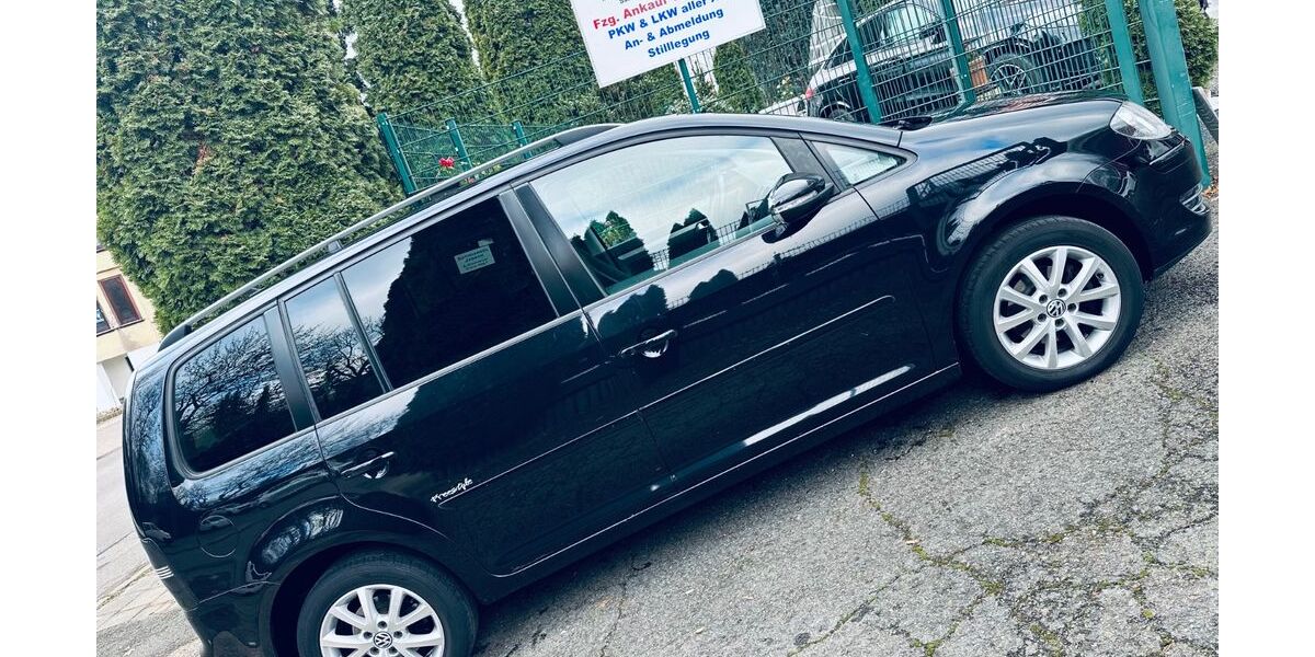 VW Touran 330.000 km 2.999 € Gotha 99867