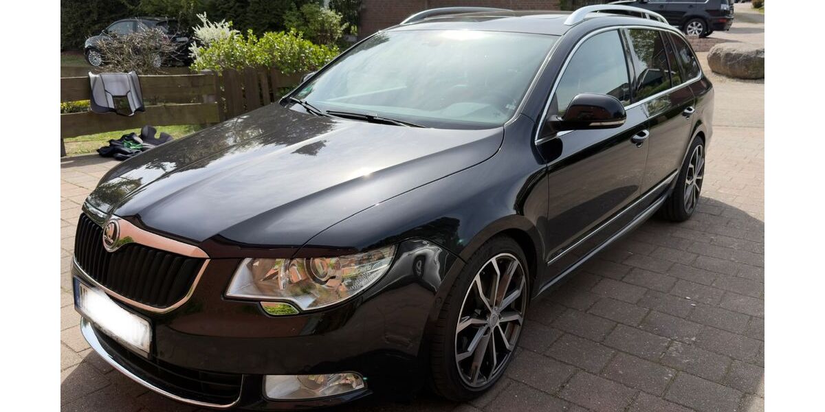 Skoda Superb 204.000 km 8.499 &euro; Winsen 21423