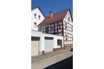 Einfamilienhaus Bad Arolsen - 8 Zimmer, 150 m&sup2;, 185.000&euro; | Angebot:26415513