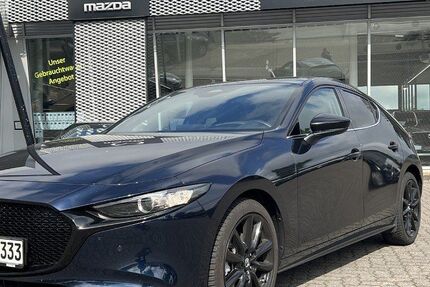 Mazda 3 7.600 km 24.880 € Zeven 27404