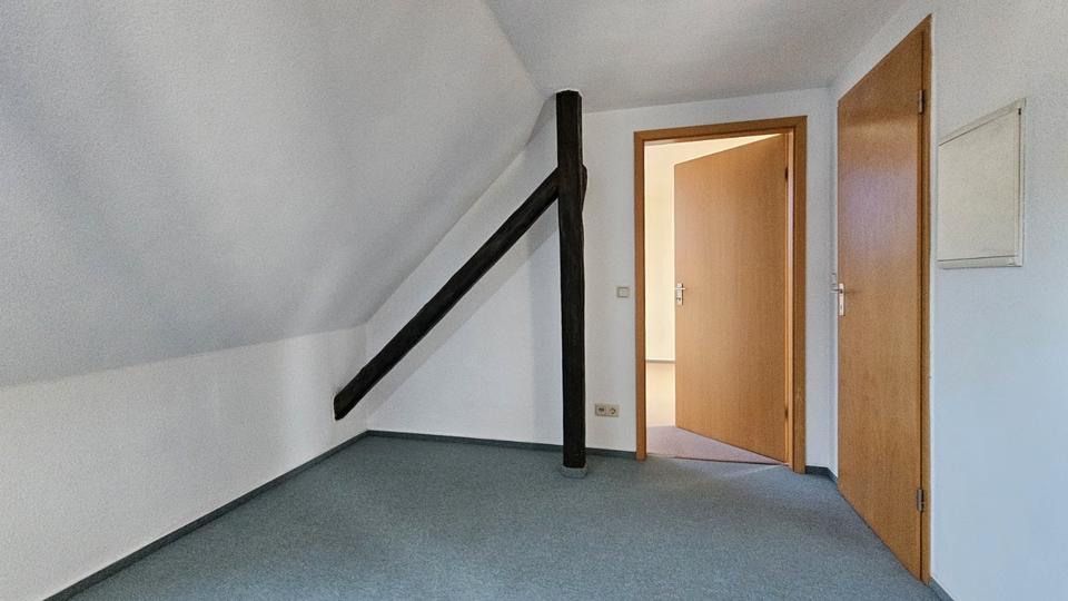 Dachgeschoßwohnung Sülzetal - 2 Zimmer, 60 m&sup2;, 325&euro; | Angebot:26253038