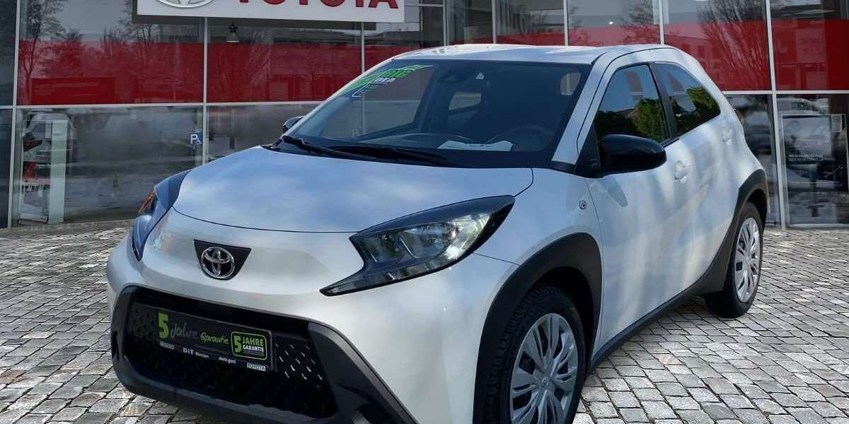 Toyota Aygo 15.793 km 11.990 &euro; München 81673