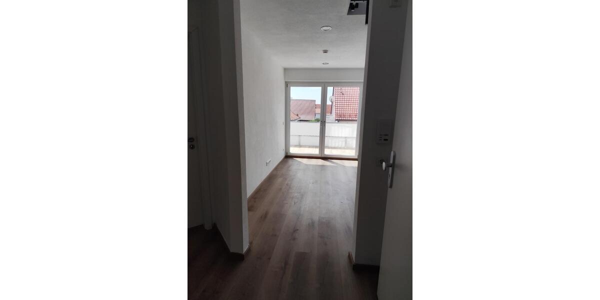 Etagenwohnung Lachen - 2 Zimmer, 75 m&sup2;, 340.000&euro; | Angebot:26965471