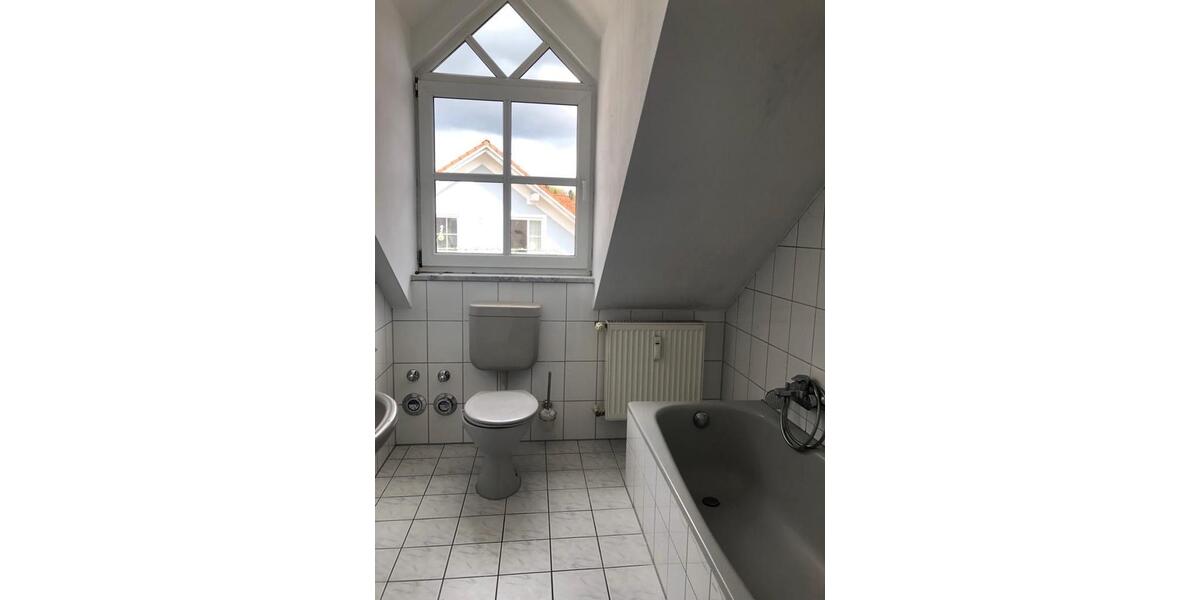 Dachgeschoßwohnung Ruhstorf an der Rott - 2 Zimmer, 50 m&sup2;, 449&euro; | Angebot:25915911