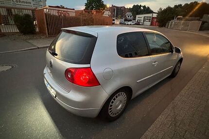 VW Golf 205.000 km 1.450 &euro; Monheim 40879