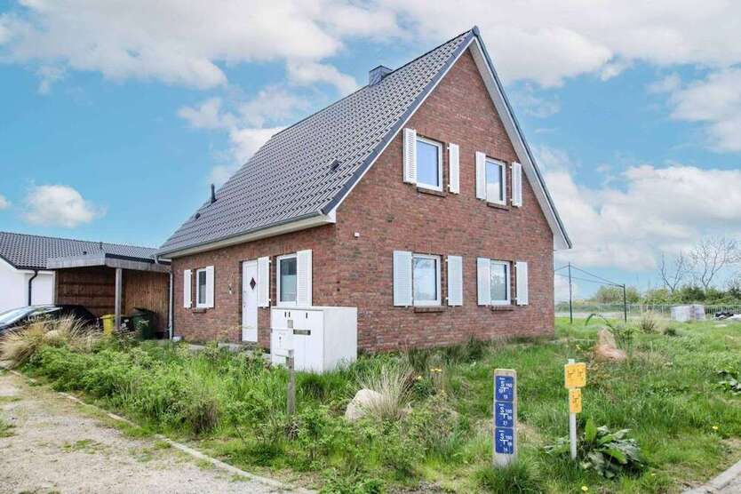 Haus zum Kaufen in Tönning 410.000 € 106.99 m²
