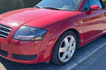 Audi TT 188.000 km 4.100 € Menden 58708