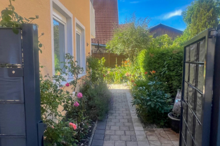 Haus zum Kaufen in Münsingen 450.000 € 200 m²