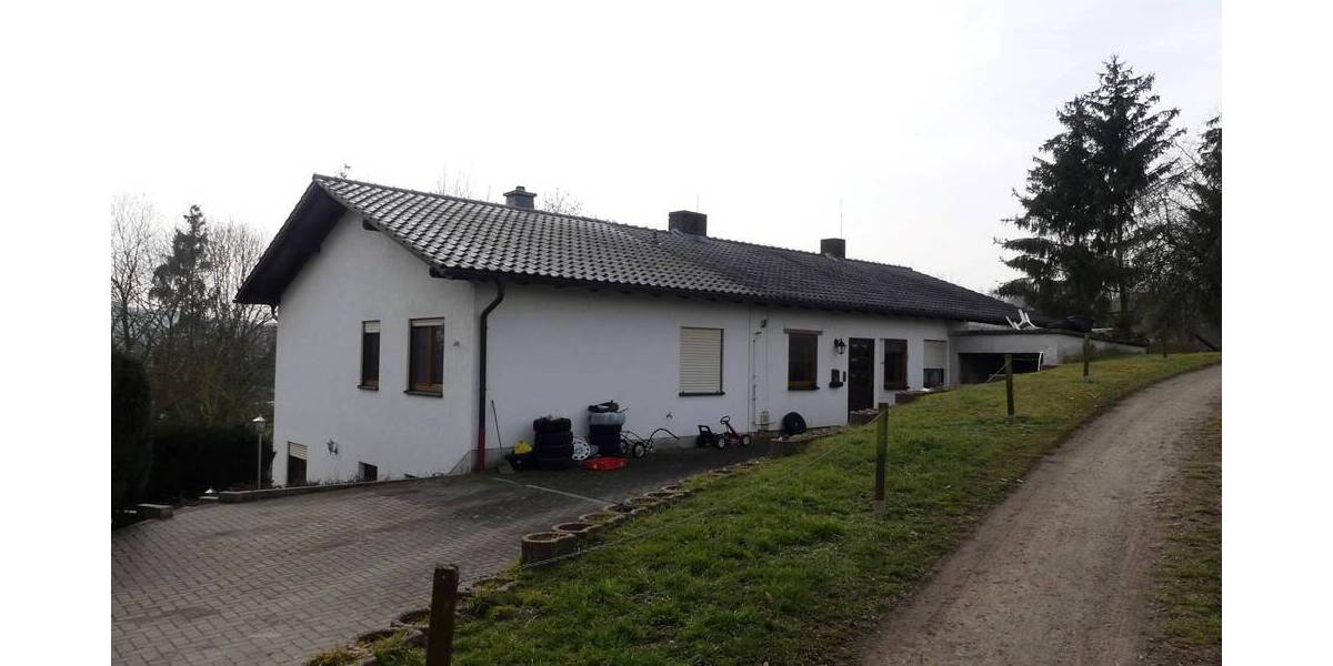 Etagenwohnung Schrecksbach Röllshausen - 4 Zimmer, 103 m&sup2;, 63.000&euro; | Angebot:25685481