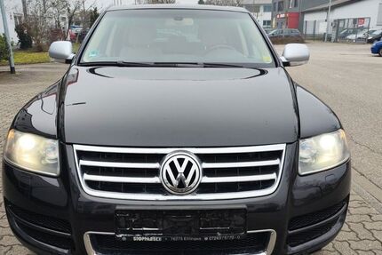 VW Touareg 272.000 km 4.990 &euro; Karlsruhe 76135