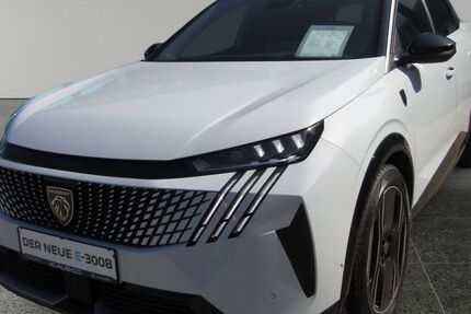 Peugeot e-3008 11.195 km 42.990 &euro; Rendsburg 24768