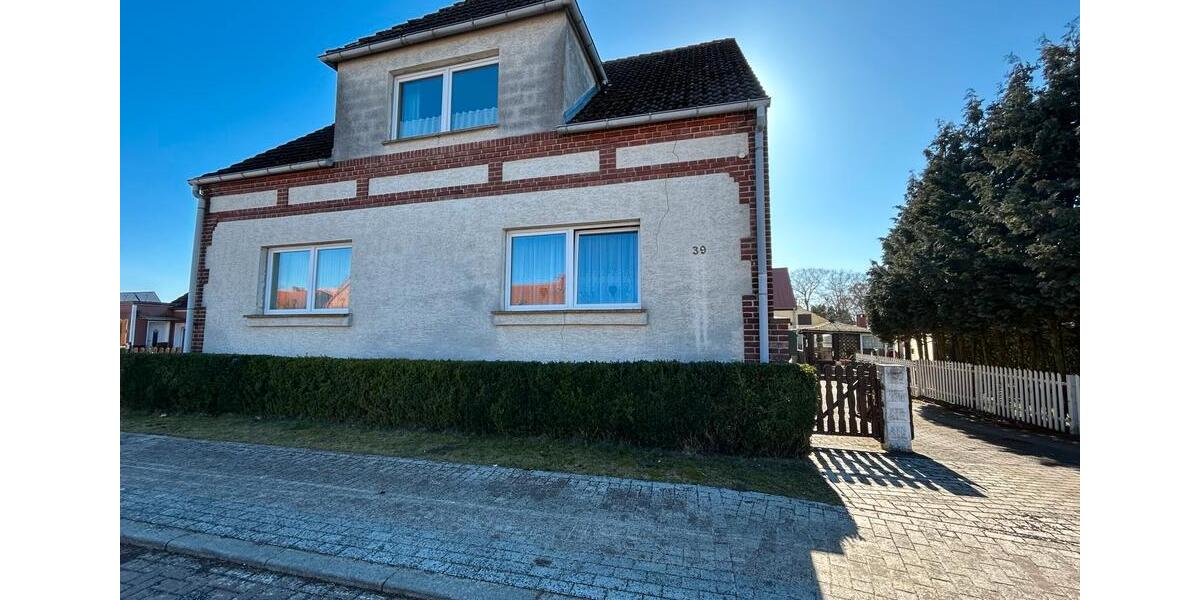 Einfamilienhaus Neustadt (Dosse) - 5 Zimmer, 240 m&sup2;, 249.000&euro; | Angebot:25590880