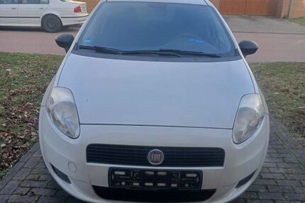 Fiat Punto 142.000 km 1.900 &euro; mahlow 15831