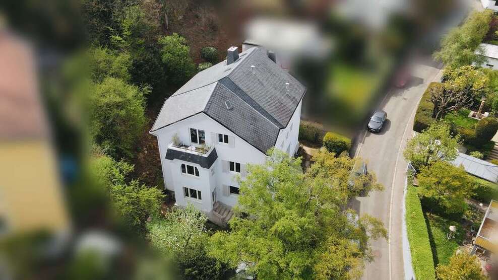 Haus zum Kaufen in Stuttgart 2.150.000 € 300 m²