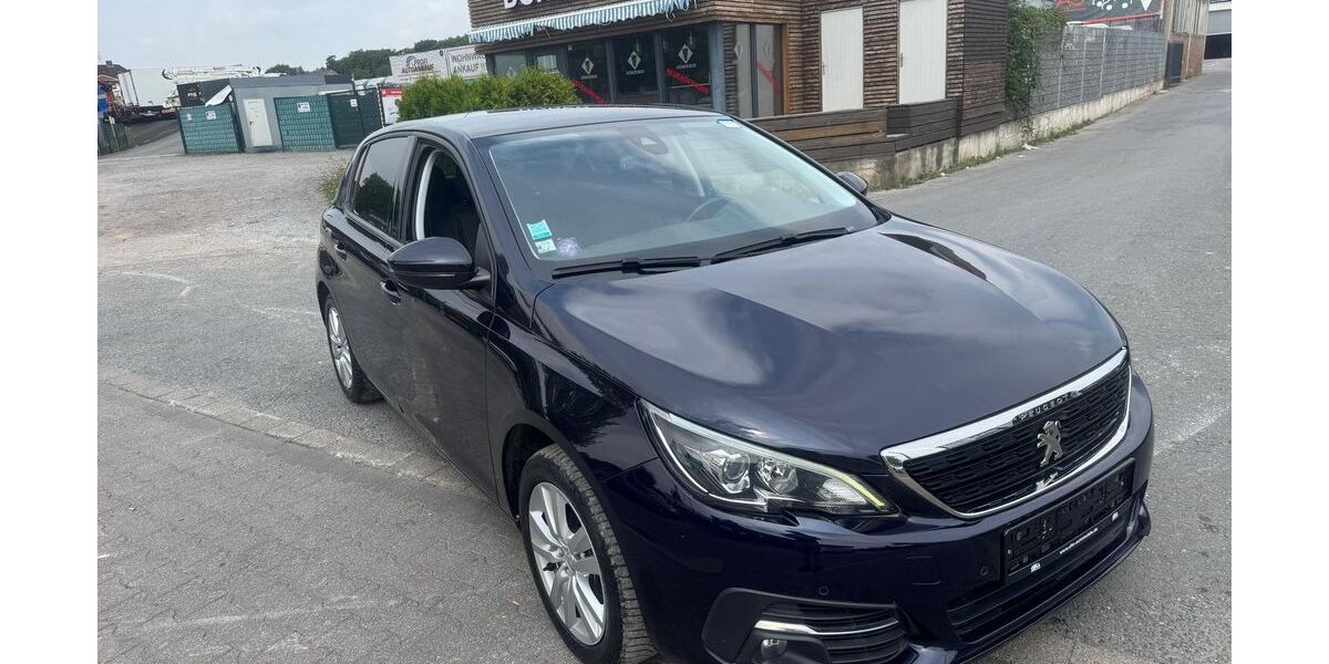 Peugeot 308 81.000 km 7.990 &euro; Gelsenkirchen 45884