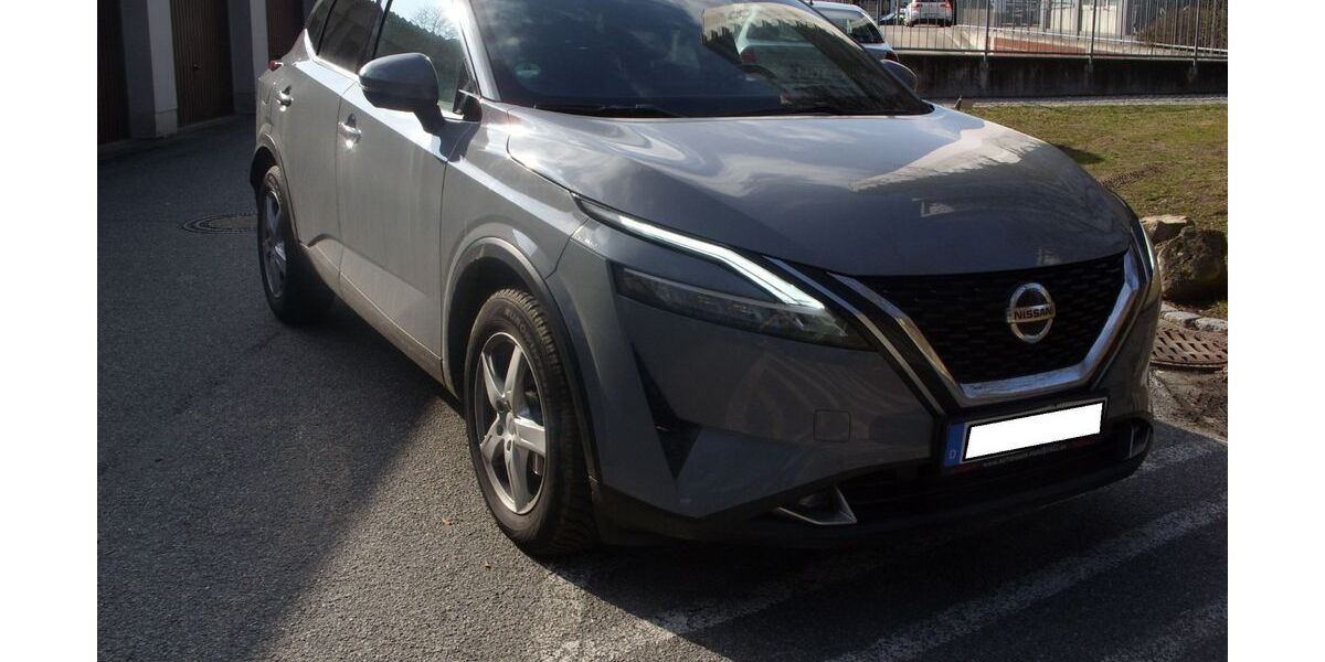 Nissan Qashqai 51.900 km 25.950 &euro; Regensburg 93057