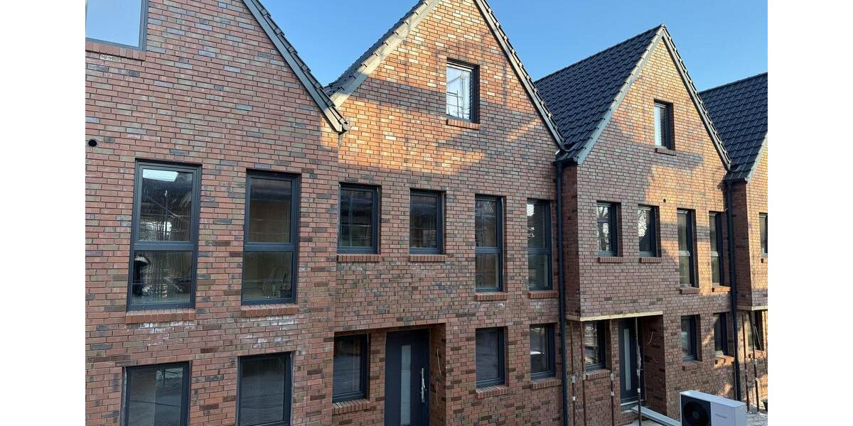 Reihenhaus Edewecht - 6 Zimmer, 121 m&sup2;, 1.580&euro; | Angebot:22456371