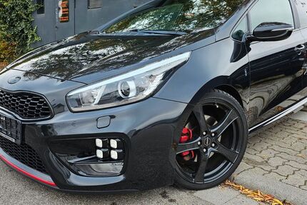 Kia ceed / Ceed 150.000 km 9.499 &euro; Speyer 67346