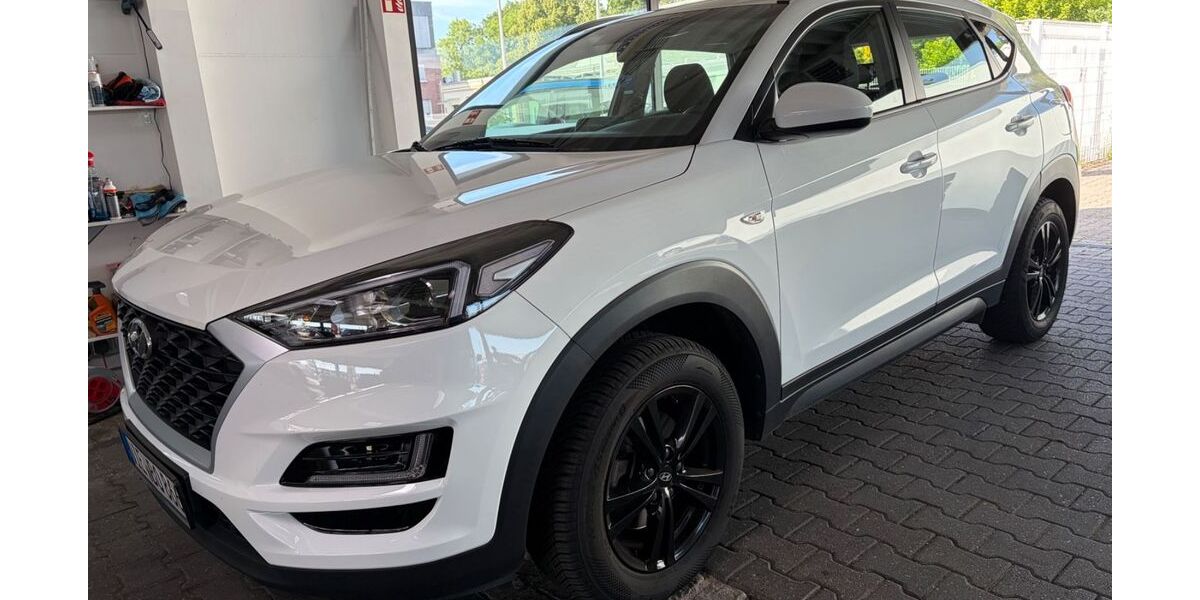 Hyundai TUCSON 38.600 km 15.990 &euro; Mönchengladbach 41066