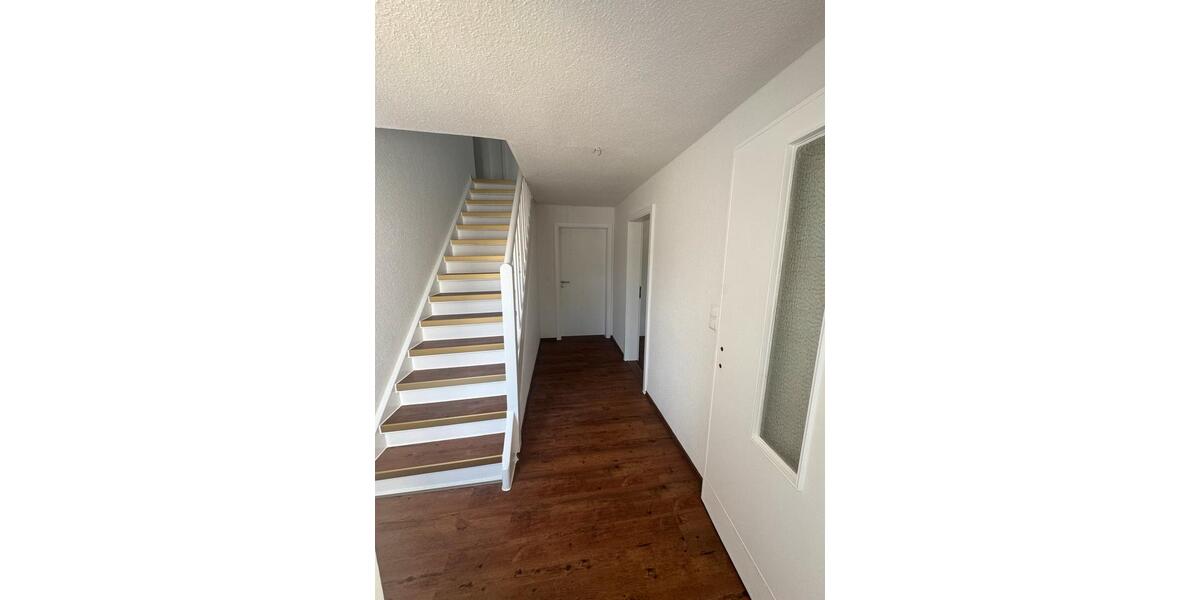 Einfamilienhaus Döbeln - 8 Zimmer, 249 m&sup2;, 519.000&euro; | Angebot:26950375
