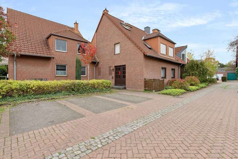 Wohnung zum Kaufen in Neuss - Uedesheim 290.000 € 123 m² 3 zimmer