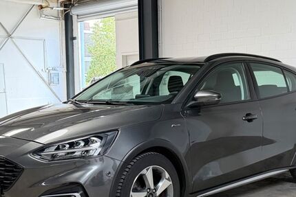 Ford Focus 102.100 km 10.990 &euro; Bielefeld 33649