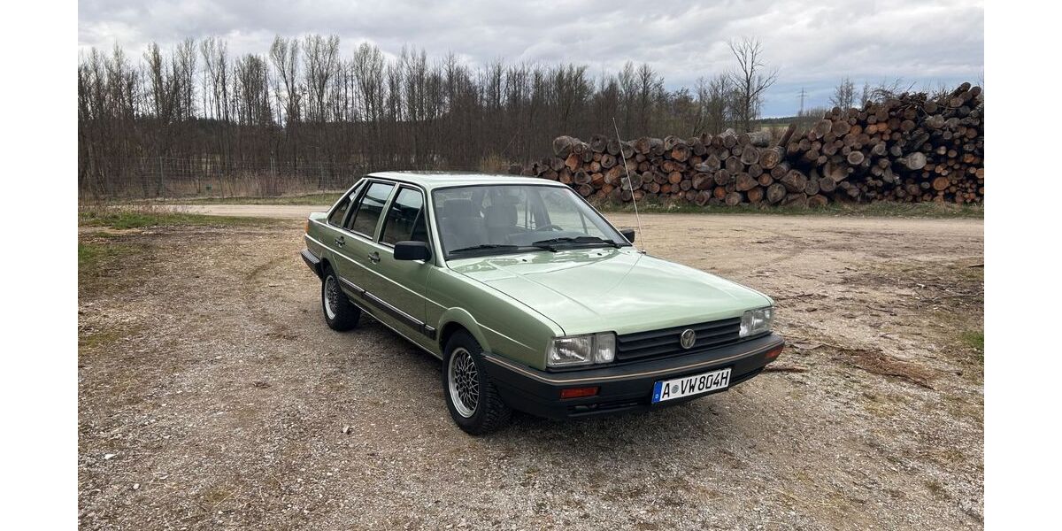 VW Santana 117.000 km 7.999 &euro; Augsburg 86156