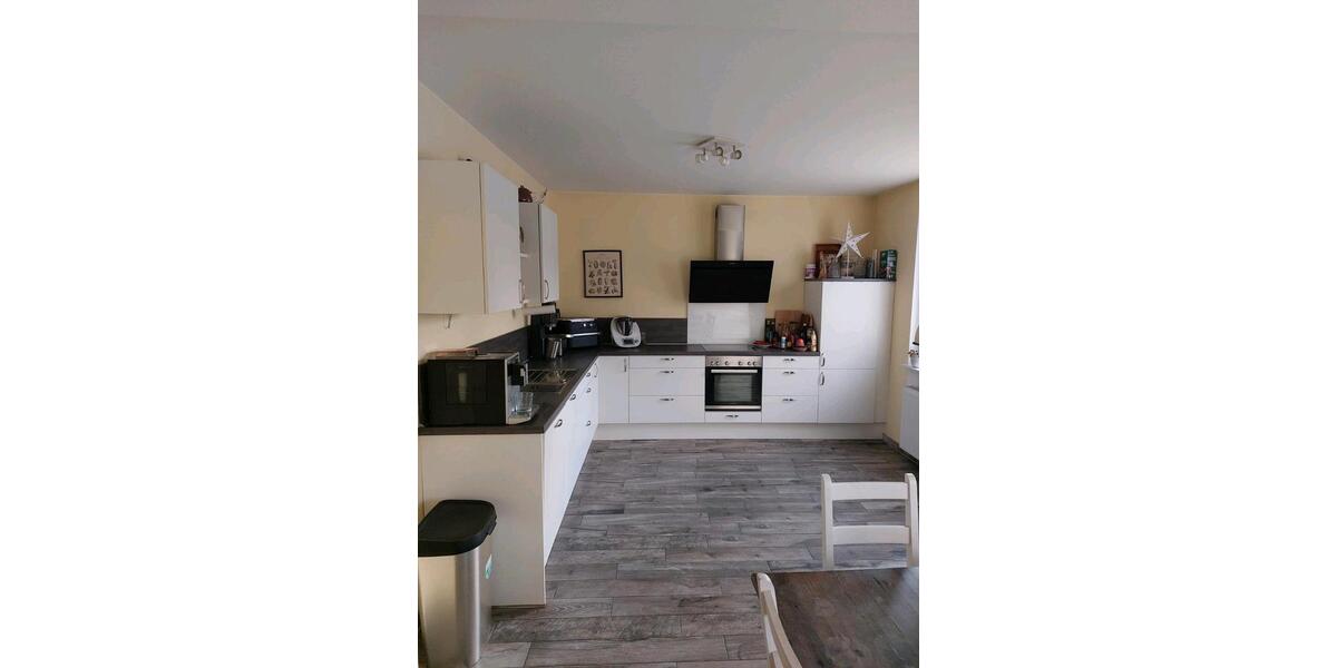 Einfamilienhaus Wriedel - 7 Zimmer, 180 m&sup2;, 1.800&euro; | Angebot:26235019