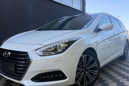 Hyundai i40 124.300 km 12.800 &euro; Duisburg 47259