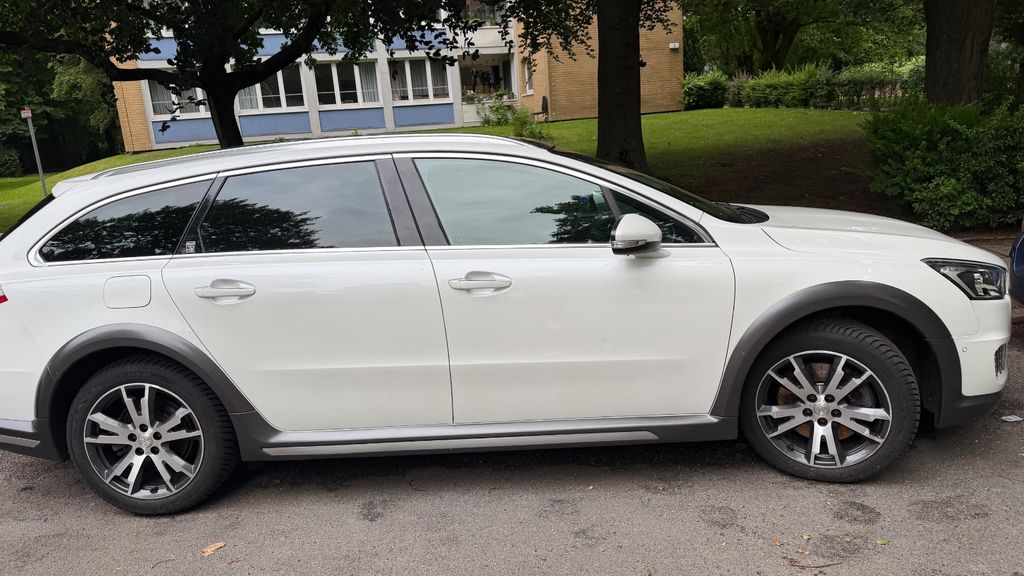 Peugeot 508 221.458 km 8.000 &euro; Hamburg 22047