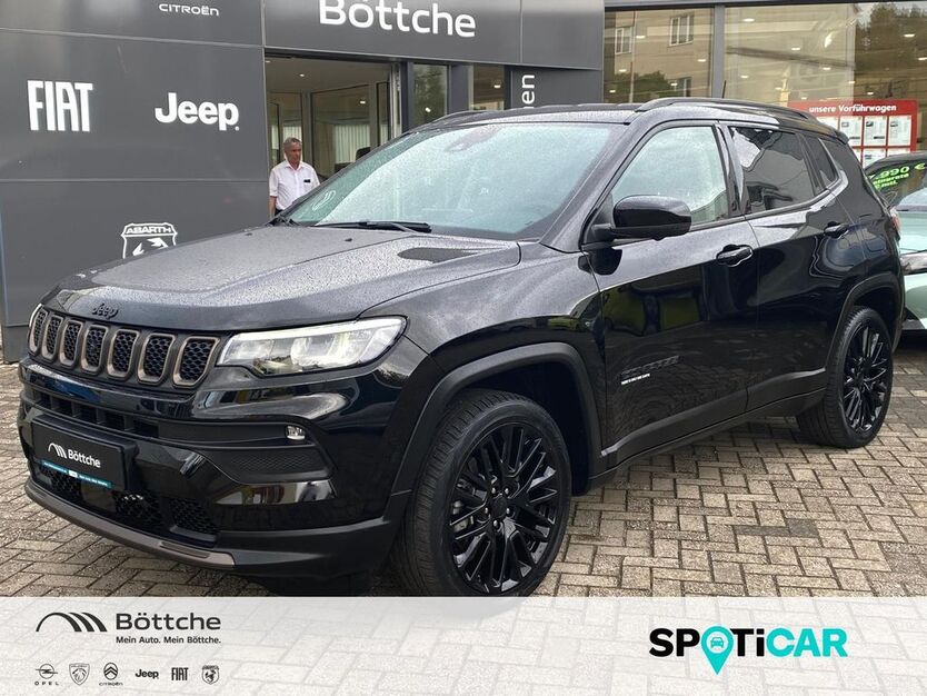 Jeep Compass 27.100 km 26.790 € Dessau-Roßlau 06842