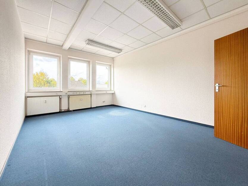 Schwachhausen Zentral gelegenes Büro- und Geschäftshaus mit vielseitigen Nutzungsmöglichkeiten