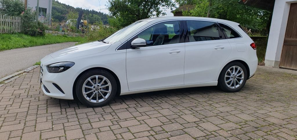 Mercedes-Benz B 200 57.884 km 21.300 € Fischach 86850