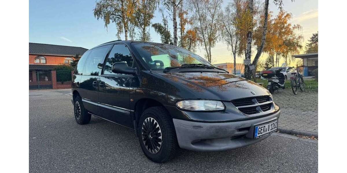 Chrysler Voyager 148.000 km 2.999 &euro; Speyer 67346