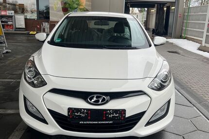 Hyundai i30 146.913 km 5.300 &euro; Hallbergmoos 85399