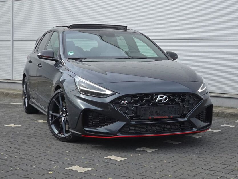 Hyundai i30 2.100 km 37.500 € Wiesbaden 65201