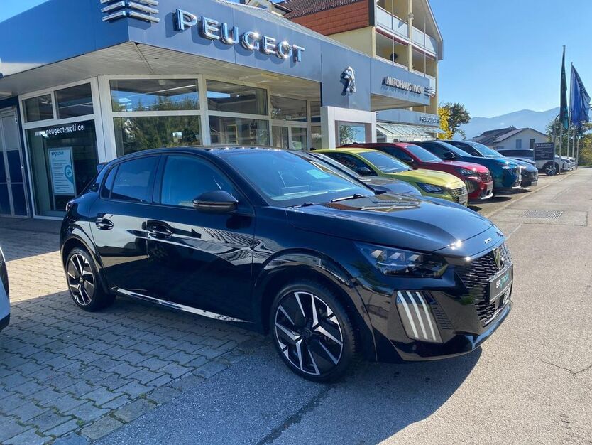 Peugeot 208 15.461 km 21.990 € Penzberg 82377