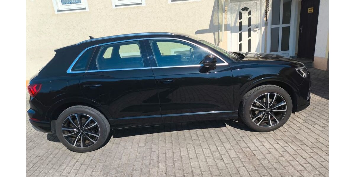 Audi Q3 59.700 km 24.999 &euro; Tegernheim 93105