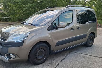 Citroen Berlingo 214.688 km 1.999 &euro; Halle 06116