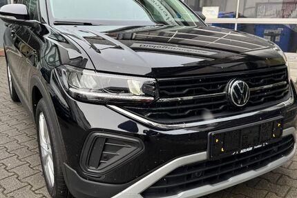 VW T-Cross 3.985 km 26.850 &euro; Frankfurt am Main 65936