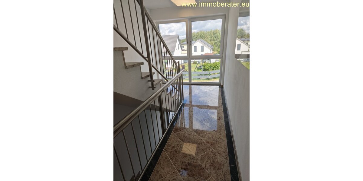 Ihre 2-Zi-Whg in modernem Design u. bester Bauqualität KfW-Förd. möglich Eigenbezug - Kap. Anlage-oder Altersruhesitz- Sie haben alle Möglichkeiten - Dachgeschoßwohnung Waidhaus | Angebot:24454037