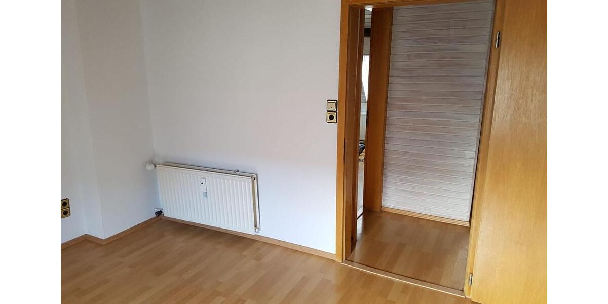 Etagenwohnung Flensburg - 2 Zimmer, 45 m&sup2;, 380&euro; | Angebot:25569808